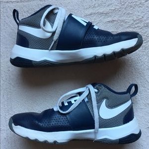 nike team hustle d 8 gs